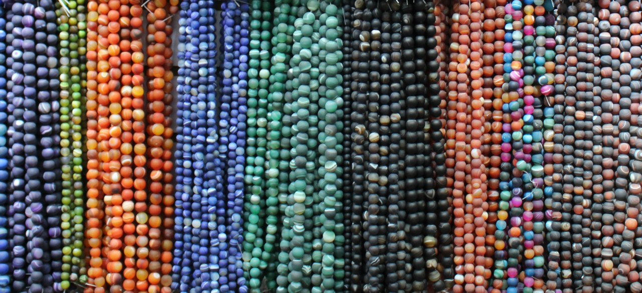 Agat i jego kolory – przewodnik po jednym z najbardziej magicznych kamieni natury